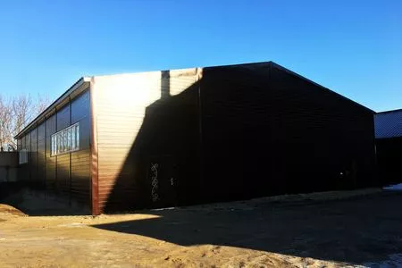 Теплый ангар из сэндвич-панелей р-ром 18х24 м